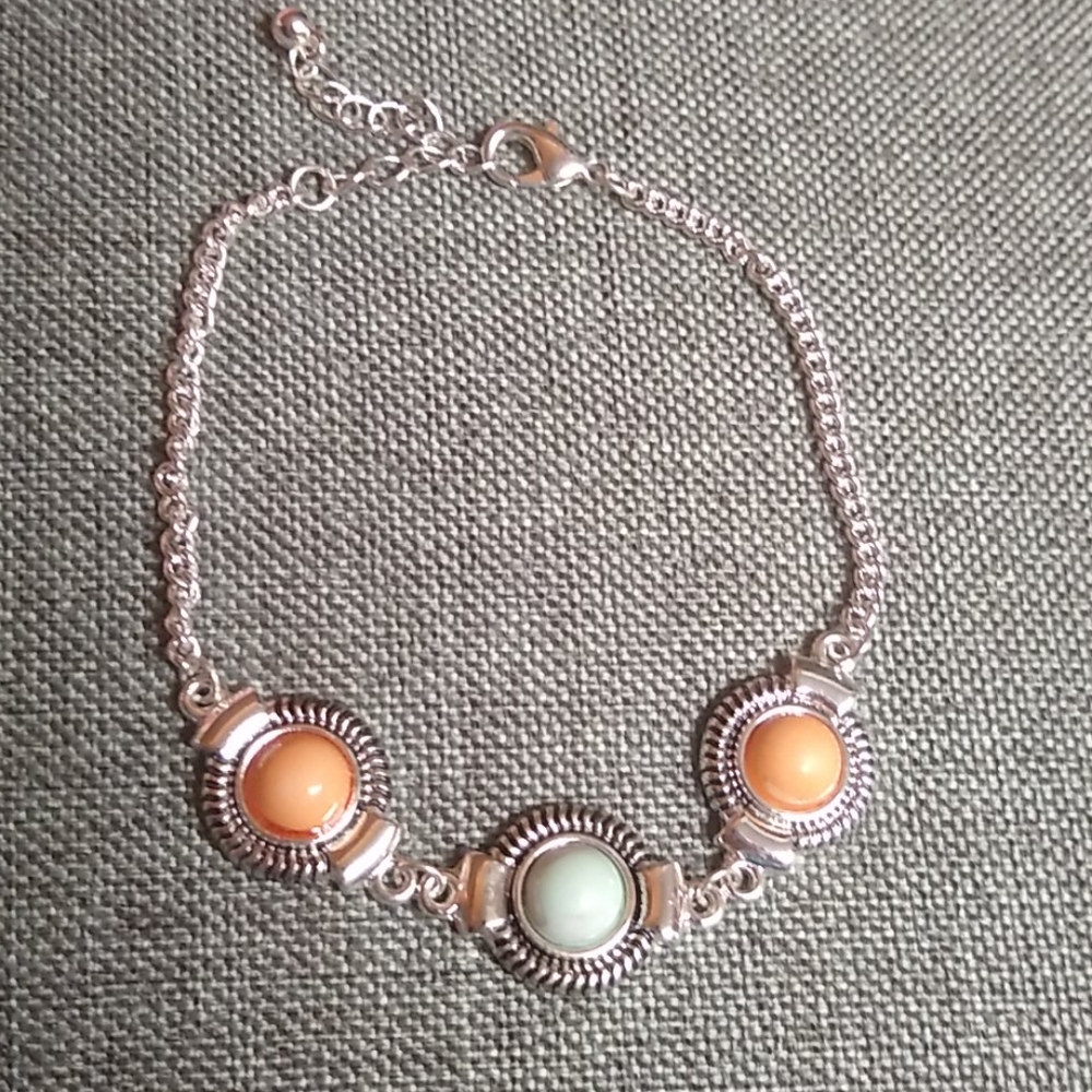 😻 3 For $15 Peach & Mint Gemstone Bracelet